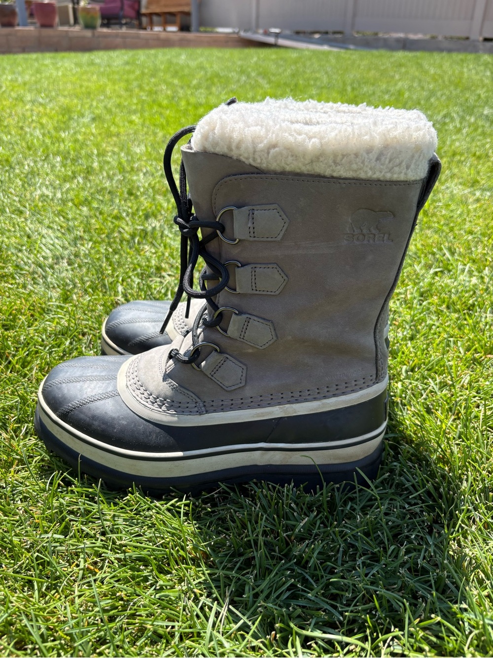 Women’s SOREL Caribou Winter Snow Boots 8.5 Gray Fur Wool Lining